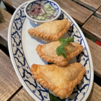 Glur - Curry Puff - Thai Near Me - New York, New York