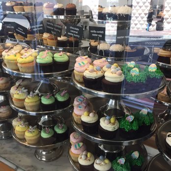 Georgetown Cupcake - Cupcakes Near Me - Washington, DC, District of Columbia