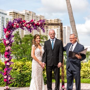 24 West Events - Julianne Morgan and Kevin Church -Riverside Hotel - Florists Near Me 24 West Events - Julianne Morgan and Kevin Church -Riverside Hotel - Florists Near Me