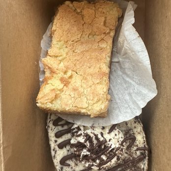 Blackbird Bakery - Chess bad and cookies and cream cheesecake - Donuts Near Me - Bristol, Virginia