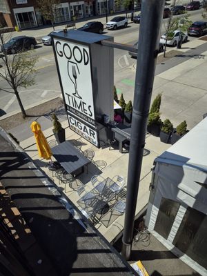 Good Times On The Ave by null