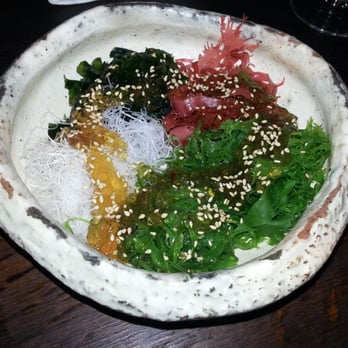 Saké - Seaweed salad - Japanese Near Me - Brisbane, QLD