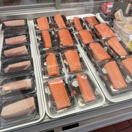 Uncut salmon. 10% charge for cutting Uncut salmon. 10% charge for cutting