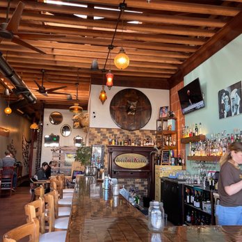 Flying Pig Pub & Kitchen - Inside - Pubs Near Me - Oceanside, California