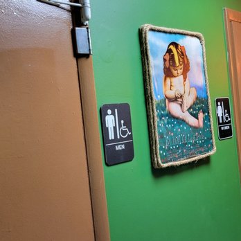 La Casa Del Mofongo - Bathrooms ROFLMAO - Caribbean Near Me - West Palm Beach, Florida