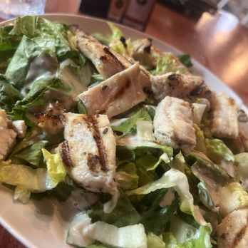 Pizza e Birra - Cesar Salad with Grilled Chicken - Pizza Near Me - San Juan, Puerto Rico