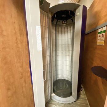 Chili Pepper's - Level 2 Standup - Spray Tanning Near Me - Clarkston, Michigan Chili Pepper's - Level 2 Standup - Spray Tanning Near Me - Clarkston, Michigan