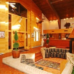 Best Western Douglas Inn - Hotel Lobby Area and Entrance