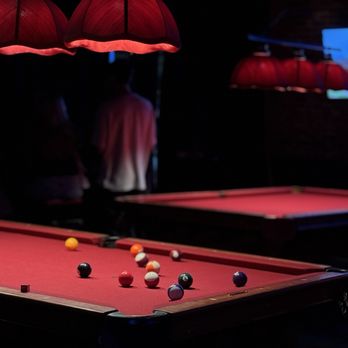 Q's Billiard Club - Pool Halls Near Me - Los Angeles, California Q's Billiard Club - Pool Halls Near Me - Los Angeles, California