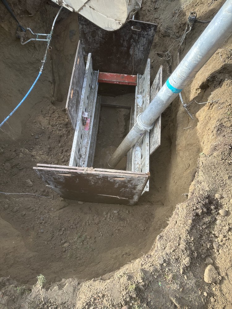 Slide of I Need a Plumber Now and Sewer Services