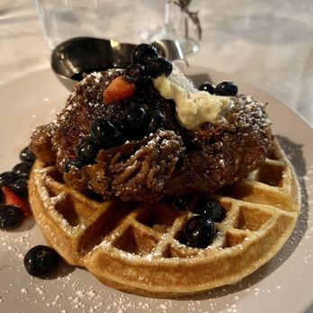 Heritage Food and Drink - Chicken and waffles - Cocktail Bars Near Me - Wappingers Falls, New York