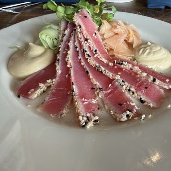 Moss Beach Distillery - Tuna appetizer - Seafood Near Me - Moss Beach, California