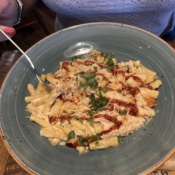 Old Glory Distilling - Chicken Mac n cheese - Distilleries Near Me - Clarksville, Tennessee