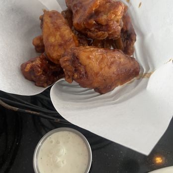 We're Pouring - Hawaiian sweet and spicy wings - Gastropubs Near Me - Glendale, California