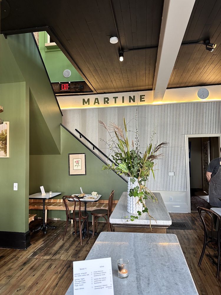 MARTINE KOCKTAILS Updated November 2024 12 Photos 647 South Ave
