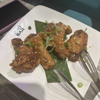 Pho Bar Vietnamese Kitchen - CRISPY TAMARIND WINGS - Vietnamese Near Me - Davie, Florida