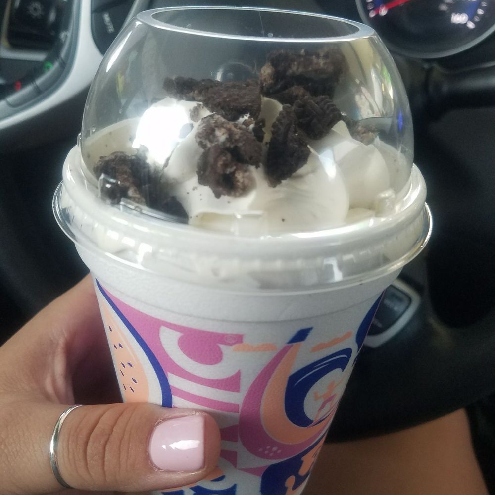 Sonic Drive-In - Cookies and cream blast - Burgers Near Me - Fullerton, California Sonic Drive-In - Cookies and cream blast - Burgers Near Me - Fullerton, California