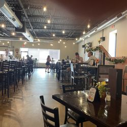 Cured And Cultured - Bar and dining room
