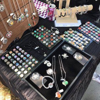 Aunt B's Vintage - Oh snap! - Antiques Near Me - Carson City, Nevada Aunt B's Vintage - Oh snap! - Antiques Near Me - Carson City, Nevada