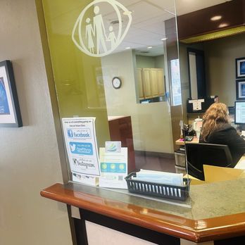 Vision Clinic-Dr Savin & Assoc - Reception Desk. - Optometrists Near Me - Racine, Wisconsin Vision Clinic-Dr Savin & Assoc - Reception Desk. - Optometrists Near Me - Racine, Wisconsin