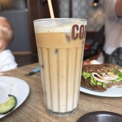 Coffee Fellows - Iced cappuccino