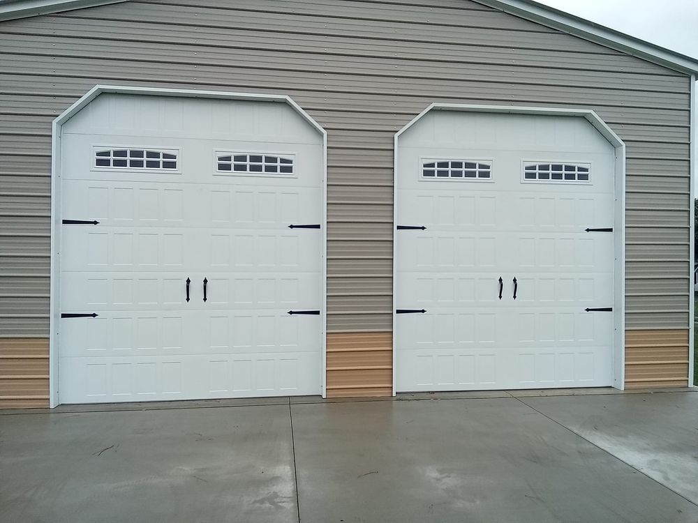 Lion Garage Door Repair & Installation - Williamsburg - Garage Door Contractor in Williamsburg, VA