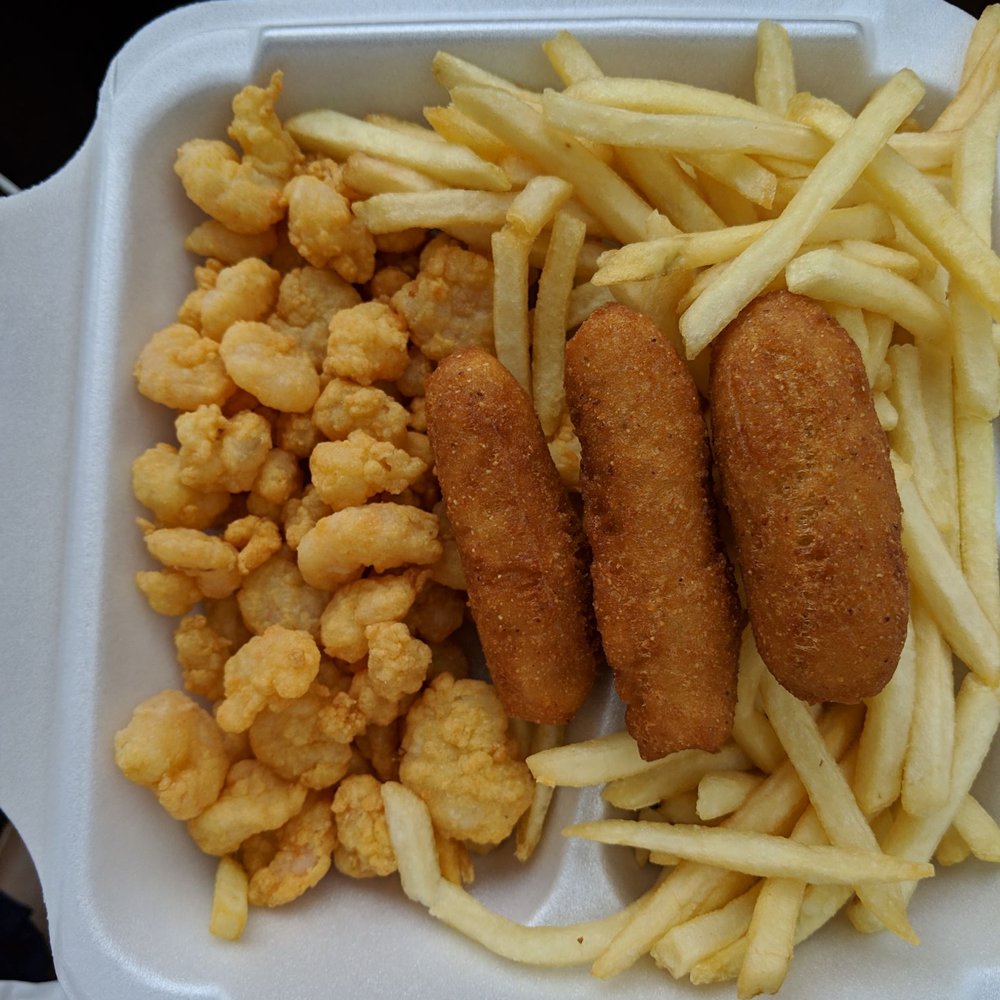 Smithfield's Chicken 'N Bar-B-Q - Fried shrimp, French fries and hush puppies - Barbeque Near Me - Shallotte, North Carolina Smithfield's Chicken 'N Bar-B-Q - Fried shrimp, French fries and hush puppies - Barbeque Near Me - Shallotte, North Carolina