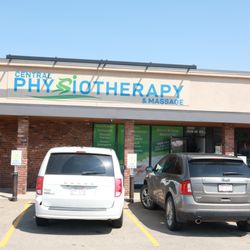 Central Physiotherapy, Chiropractor & Massage - Exterior entrance of Central Physiotherapy & Massage in Camrose, Alberta, serving patients with physiotherapy, chiropractic, ...