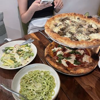 Figlia - Pizza Near Me - Queens, New York