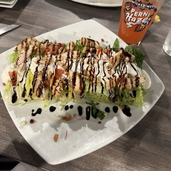Waters Edge Dock and Grill - Wedge Salad with Grilled Chicken - New American Near Me - Salisbury, North Carolina