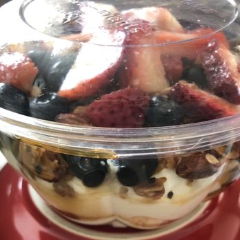 Mojo Market - Yogurt Parfait - Cafes Near Me - Kenmore, New York