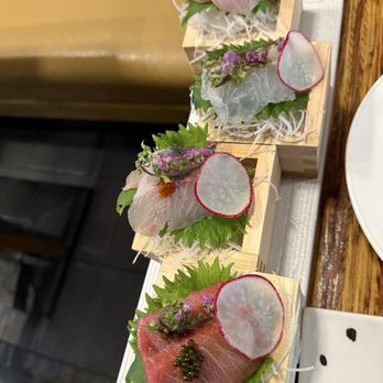 Blue Fish - Sushi Bars Near Me - Montrose, California