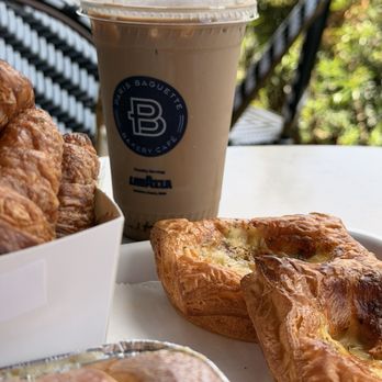 Paris Baguette - Mocha Frappe - Bakeries Near Me - Delray Beach, Florida Paris Baguette - Mocha Frappe - Bakeries Near Me - Delray Beach, Florida