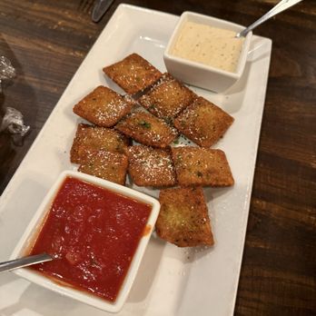 Fratelli's Ristorante - Toasted Ravioli - Pizza Near Me - St Charles, Missouri Fratelli's Ristorante - Toasted Ravioli - Pizza Near Me - St Charles, Missouri