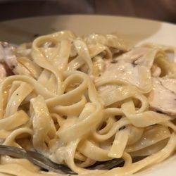 Johnny Carino's - Fettuccine Alfredo