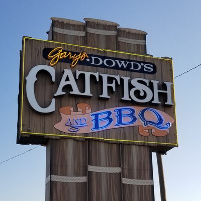 Dowds Catfish & BBQ by null