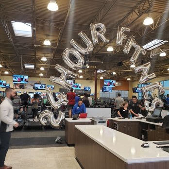 24 Hour Fitness - Fairview - Opening day - Gyms Near Me - Fairview, Texas