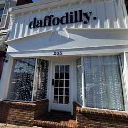 Daffodilly - Outside