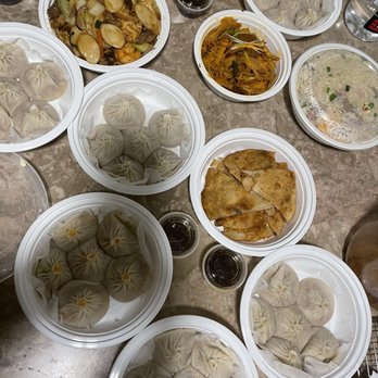Mr Bun - Soup dumplings, rice cake, scallion pancakes, beef and tripe - Shanghainese Near Me - Brooklyn, New York