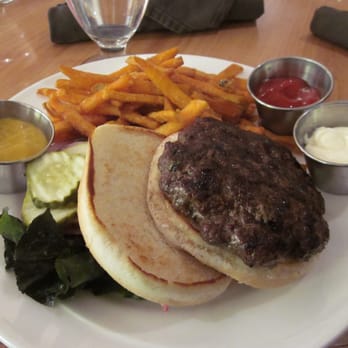 Red Rock Grill - American Near Me - Springdale, Utah