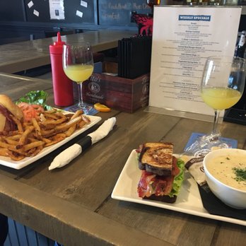 Chestnut Street Grille - New American Near Me - Duxbury, Massachusetts