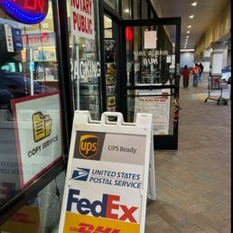 Exterior outside entrance of Mail & Ship Hub - We ship with all carriers! USPS, UPS, FedEx, and DHL. - Los Angeles, California Exterior outside entrance of Mail & Ship Hub - We ship with all carriers! USPS, UPS, FedEx, and DHL. - Los Angeles, California