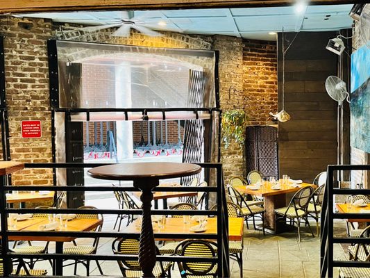 Coast Bar & Grill by null