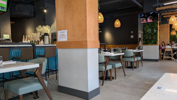 Woo Bar & Kitchen by null
