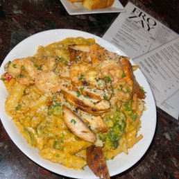 Chain chicken shrimp & salmon pasta