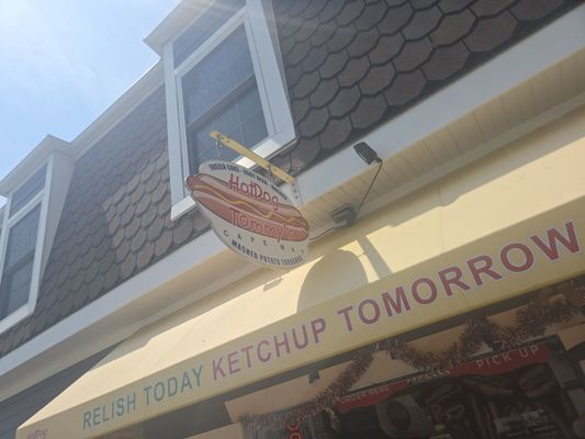 Hot Dog Tommy's by null