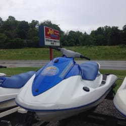 Jbeez Watercraft Rentals - Previously rented a jet ski from this company and it was a blast!