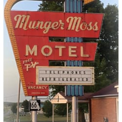 Munger Moss Motel