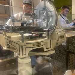 Mè Cumpari Turiddu - This machine is for serious meat cutters only