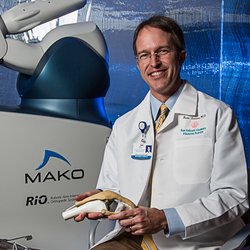 Southeast Georgia Health System-Brunswick Campus - Our orthopaedic surgeons use Mako robotic-arm assisted surgery for hip and knee replacements.